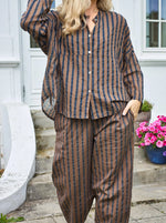 Afbeelding in Gallery-weergave laden, BCBetsy Shirt Blouse 41226 Espresso