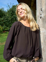 Lade das Bild in den Galerie-Viewer, BCDavina Balloon Blouse 41329 Coffee