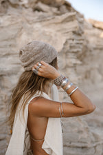 Afbeelding in Gallery-weergave laden, Beanie Aura