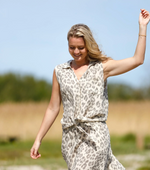 Afbeelding in Gallery-weergave laden, BCMelina Sleeveless Tie Shirt 40911