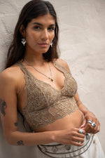 Lade das Bild in den Galerie-Viewer, Lina Bralette 60027 Dark Taupe