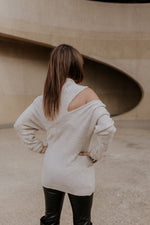 Afbeelding in Gallery-weergave laden, Jumper Luscious Beige
