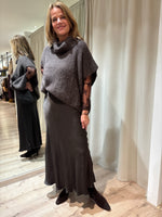 Afbeelding in Gallery-weergave laden, Rok Satin 3065
