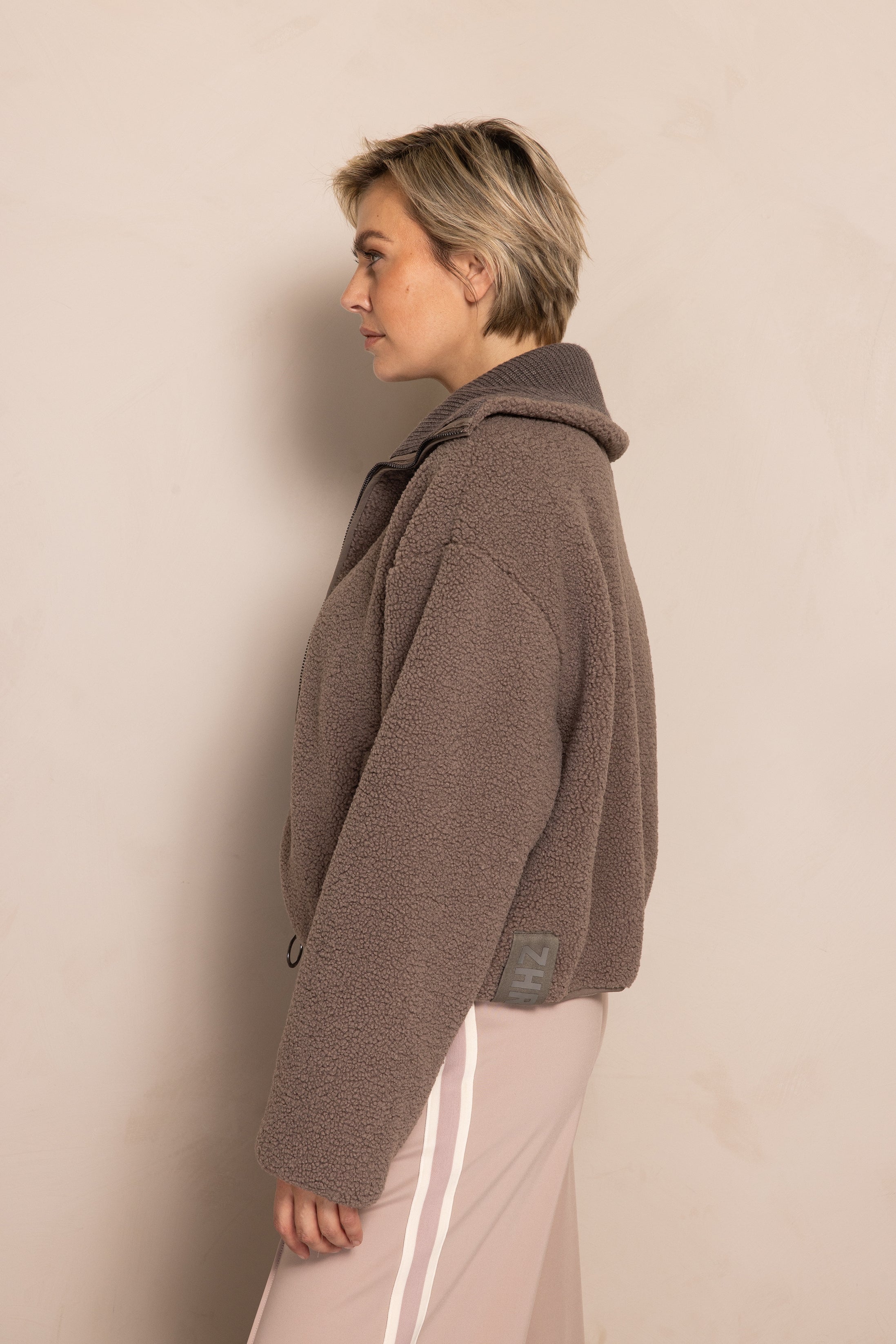 ZHZira ZJ241 Taupe