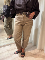 Afbeelding in Gallery-weergave laden, Coco Vintage Denim FW.261.127426 204 Camel
