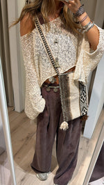Afbeelding in Gallery-weergave laden, Cropped sweater 2511 Ecru
