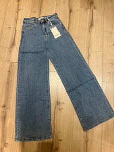 Wide Leg Q127 Jeans