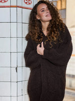 Afbeelding in Gallery-weergave laden, BCIsola Knit Cardigan 1230 Coffee
