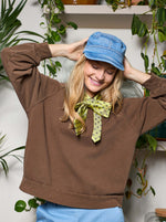Afbeelding in Gallery-weergave laden, BCEvy Raglan Sweatshirt 41121 Mocca
