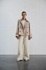 Afbeelding in Gallery-weergave laden, WBLOphelia Short Trenchcoat 001565 Copenhagen Sands
