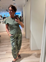 Afbeelding in Gallery-weergave laden, BCAlly Balloon Pant 41202 Army Camouflage
