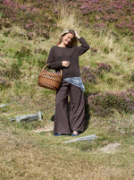 Afbeelding in Gallery-weergave laden, BCDavi Wideleg Pant 40974 Coffee
