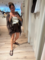 Afbeelding in Gallery-weergave laden, BCBeate Shorts 41190
