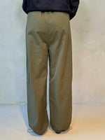 Afbeelding in Gallery-weergave laden, Cargo Pants Cleo Dark Green
