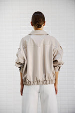 Afbeelding in Gallery-weergave laden, WBLGilian Vegan Jacket 1403 Light Mineral Grey

