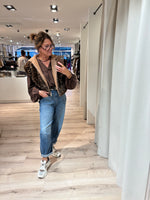 Afbeelding in Gallery-weergave laden, Bodywarmer Reversible F40915 Leopard
