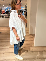 Afbeelding in Gallery-weergave laden, Oversized Cotton Shirt 171 Wit
