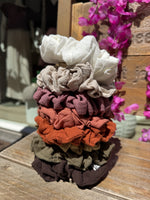 Afbeelding in Gallery-weergave laden, Scrunchie Amed + colours
