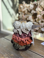 Afbeelding in Gallery-weergave laden, Scrunchie Amed + colours
