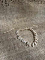 Afbeelding in Gallery-weergave laden, Cowrie Anklet Nayaka
