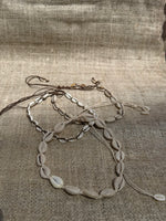 Afbeelding in Gallery-weergave laden, Cowrie Necklace Samadi
