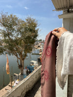 Afbeelding in Gallery-weergave laden, Big Sarong OM SHANTI
