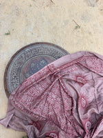 Afbeelding in Gallery-weergave laden, Big Sarong OM SHANTI
