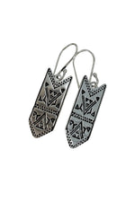 Afbeelding in Gallery-weergave laden, Vinta Engraved Earring 90099
