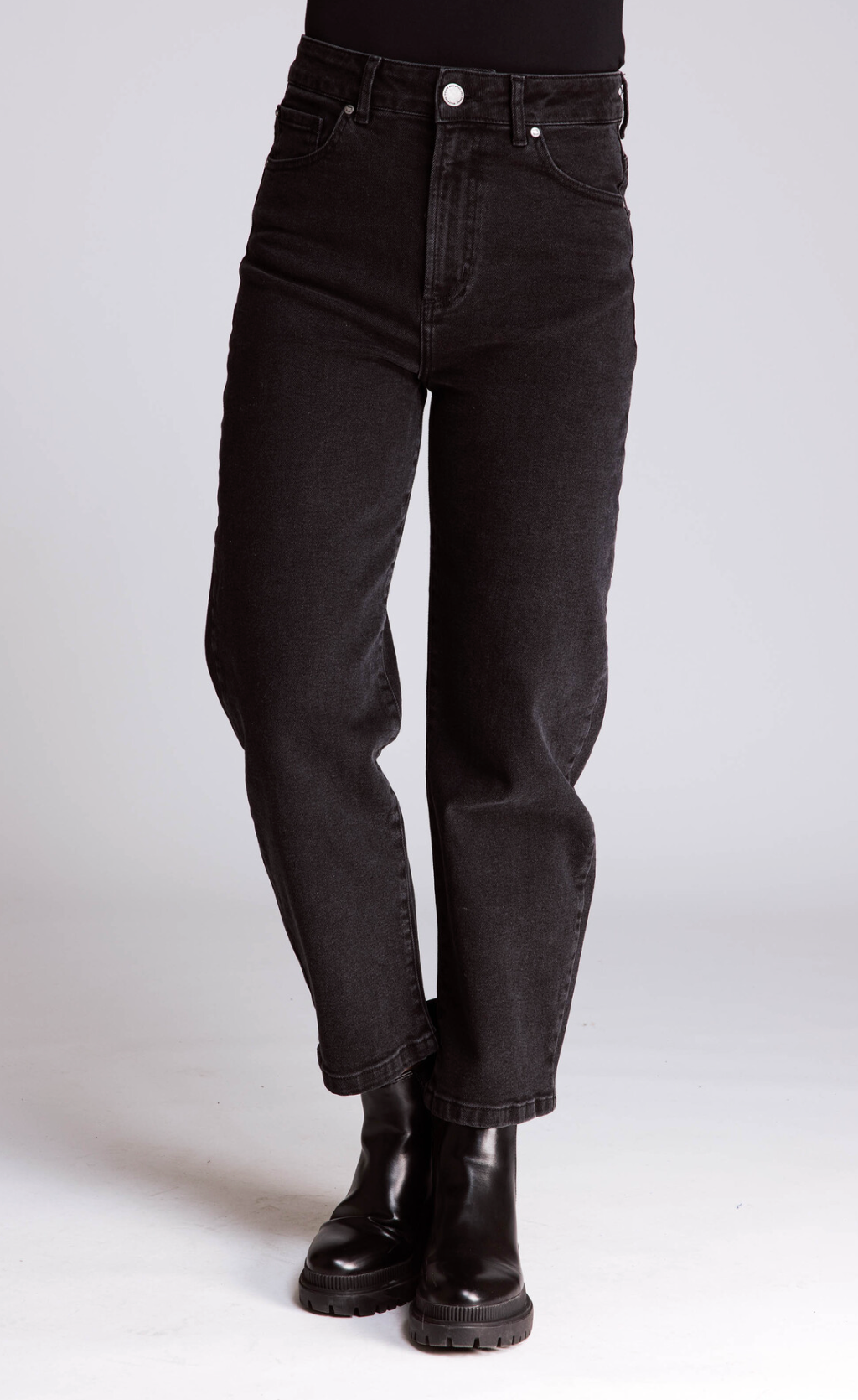 Tukli mushuklarning yaqin fotosuratlarini koring Madison Ivy porno