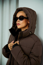 Afbeelding in Gallery-weergave laden, WBLGlorian Long Puffer Coat 1412 Blacken Brown
