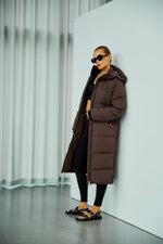 Afbeelding in Gallery-weergave laden, WBLGlorian Long Puffer Coat 1412 Blacken Brown
