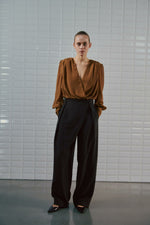 Afbeelding in Gallery-weergave laden, WBLJuana Tailored Pant 1897 Dark Brown
