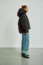 Afbeelding in Gallery-weergave laden, WBLKylie Real Down Jacket 1411 Black
