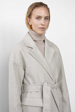 Afbeelding in Gallery-weergave laden, Nanna Wrap Coat 00000802 Pumice Stone
