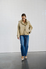 Afbeelding in Gallery-weergave laden, WBLAlaia Hooded Jacket 1393 Dark Sand

