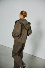 Afbeelding in Gallery-weergave laden, WBLAlaia Hooded Jacket 1393 Midnight Green
