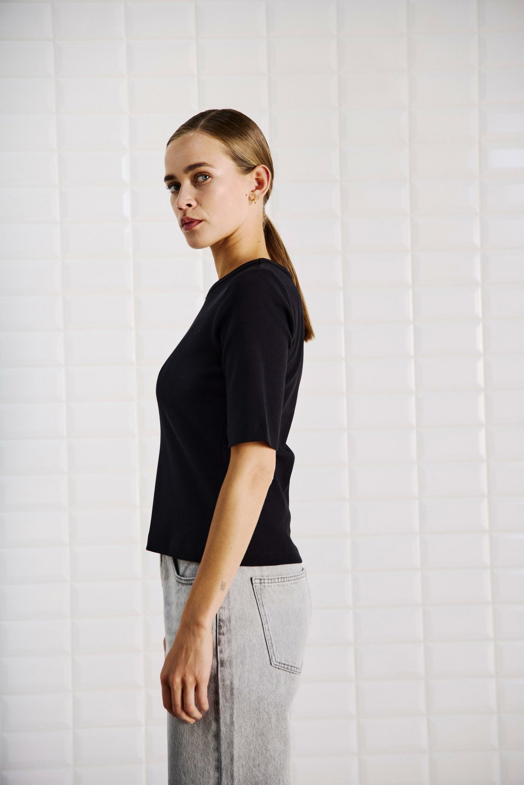 WBLLullu SS Tee 1273 Black