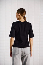 Afbeelding in Gallery-weergave laden, WBLLullu SS Tee 1273 Black
