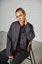Afbeelding in Gallery-weergave laden, WBLMagnolia Tailored Jacket 1442 Midnight Grey
