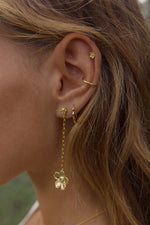 Afbeelding in Gallery-weergave laden, Hammered Flower Stud PER STUK WTPS049 Gold Plated
