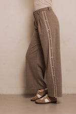 Afbeelding in Gallery-weergave laden, ZHGreta  N060 Sand
