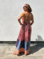 Afbeelding in Gallery-weergave laden, Maxi Dress Open Back 68 N Blush Paisley
