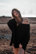 Afbeelding in Gallery-weergave laden, Lola Off Shoulder Sweater 22578

