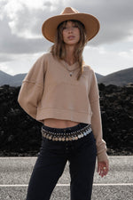 Afbeelding in Gallery-weergave laden, Kate Sweater 22510 Washed Beige
