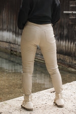 Afbeelding in Gallery-weergave laden, Myles PU Pants 20085-1 Beige
