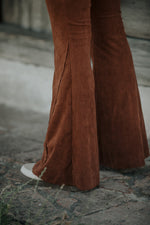 Afbeelding in Gallery-weergave laden, Dilay Flared Pants 20040
