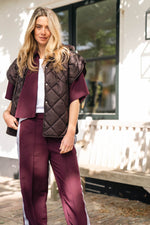 Afbeelding in Gallery-weergave laden, Cape Noelle Burgundy
