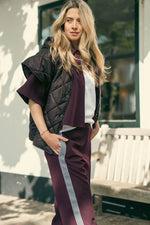 Afbeelding in Gallery-weergave laden, Cape Noelle Burgundy
