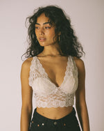 Afbeelding in Gallery-weergave laden, Bralette Bodil Beige
