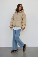 Afbeelding in Gallery-weergave laden, Kylie Down Jacket 339 Sand
